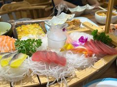 -青瓦餐厅·生鱼片·韩园烤肉(西塔店)