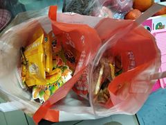 -来伊份(地铁二号线奥体东站店)