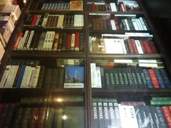 -钟书阁(松江泰晤士小镇店)