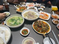 -大众跷脚牛肉馆·非遗传承单位(峨眉山店)