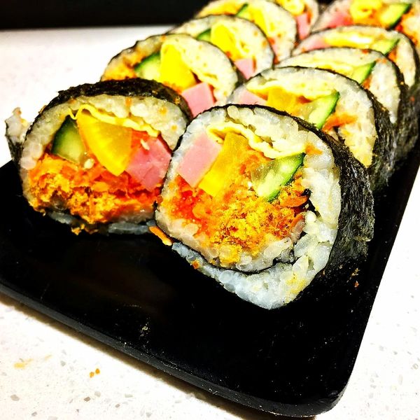 鱼子酱紫菜包饭