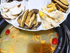 -野菌皇海景野生菌火锅(滨海大道店)