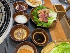 -阿山卓·野生菌火锅·纳西火塘烤肉