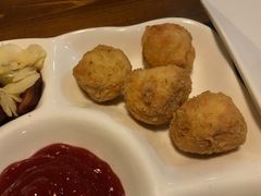 -暖食光·台式家庭餐厅·生日主题店(万达店)
