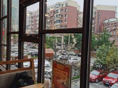 靠窗位-小城粥道·海胆鲜虾粥(解放广场店)