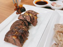 卤牛腱子肉-贯贯吉·清真餐厅(浙江中路店)