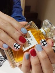 -艾尚妆·日系美甲美睫美学馆