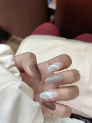 -荷茉里美甲美睫