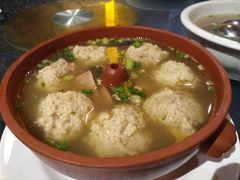 汽锅肉圆-舌尖上的食缘花园主题餐厅