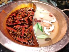 -山城鼎重庆老火锅(西安钟楼店)