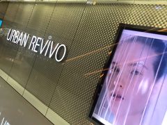 -URBAN REVIVO(济南领秀城贵和购物中心店)