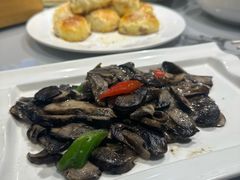 -乡村馕坑肉·烧烤·新疆菜·本地人更爱吃(阿勒泰首店)