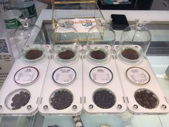 -UNI UNI(环亚凯瑟琳店)