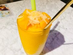 杨枝甘露冰沙-发记甜品(山东街店)