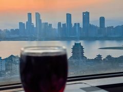 -东方豪景花园酒店·怡景旋转餐厅