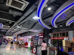 -嗨翻Hi-Fun竞技主题乐园·蹦床团建生日轰趴(荆川 国光1937店)