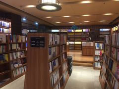 -新华书店(沙坪坝书城店)