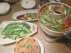 -肖四女乐山跷脚牛肉(滨江天街店)