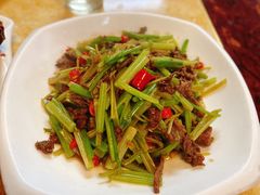 香菜炒驴肉-呷得家常菜馆(王公塘店)