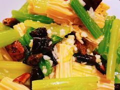 -巴乡石锅鱼(密云店)