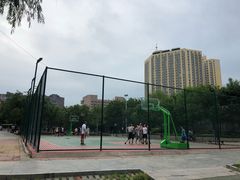 -滨河世纪广场公园