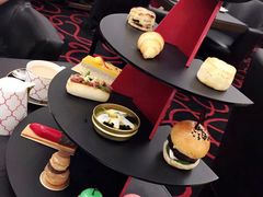 -Salon de The de Joel Robuchon(外滩18号店)