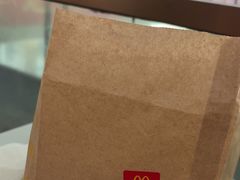 -麦当劳(上海虹桥站30B检票口楼上)