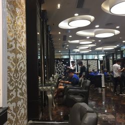 点击看大图 -八佰伴8008星级形象店