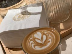 -Punchline Coffee&Roaster(同济大学店)