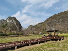 -高荡千年布依古寨旅游景区