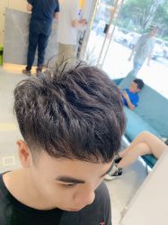 -菲·木田moontin造型salon
