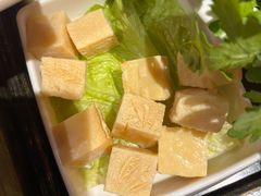 -宽板凳老灶火锅(台湾街店)