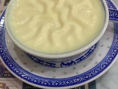 -广信牛奶甜品世家(台东店)