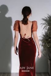 -Lady  Jane高端婚纱礼服馆