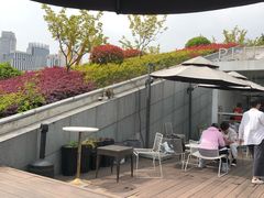 -UNI UNI(环亚凯瑟琳店)