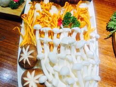 -慢丽江·云南野生菌土鸡锅(付家庄店)