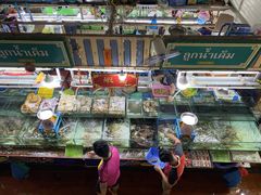 -班赞海鲜市场胖阿姨加工点