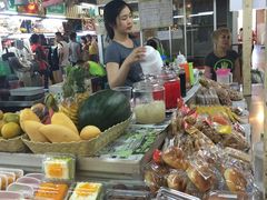 -班赞海鲜市场胖阿姨加工点