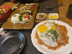 金枪鱼辣白菜炒饭-韩流热风(桥东街店)