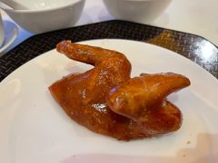 玻璃脆皮乳鸽-利苑酒家(金宝店)