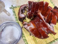 -黄记四更烤乳猪店