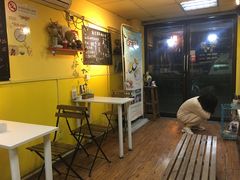 -志龙皇冠吃货椰子铺