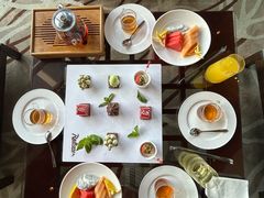 -梁鸿湿地丽笙度假酒店大堂吧