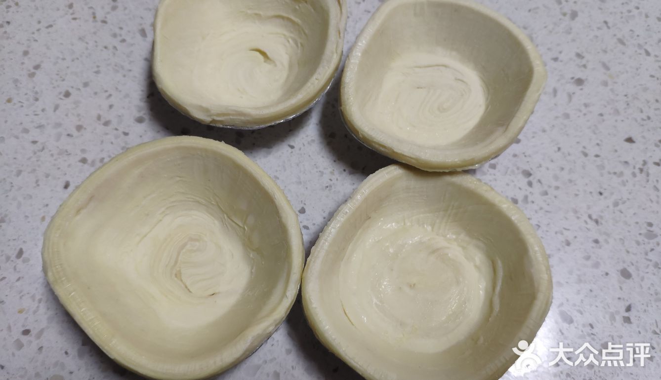 今天是元宵节，光吃煮的吃腻了，来一个元宵蛋挞酥吧