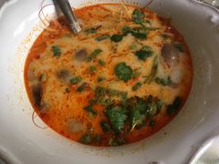 冬阴功汤-Local泰莲庭(虹鳟鱼店)