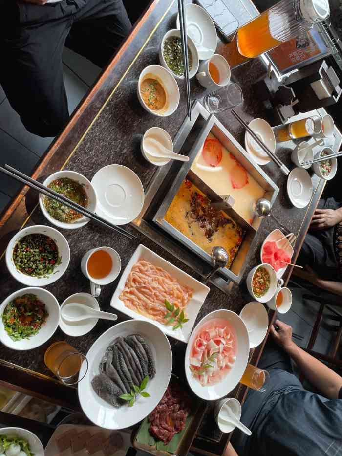 皇城老妈火锅(琴台店)-"从宽窄巷子过去很近,走路大概一到两站路的.