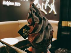 黑芝麻巧克力拼盘软冰淇淋-GODIVA(五角场万达广场店)