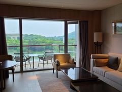 -上海佘山世茂艾美酒店