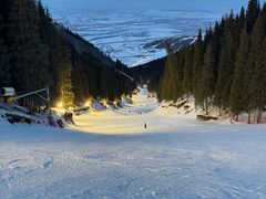 -丝绸之路山地度假区滑雪场