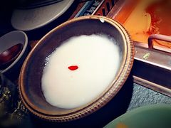 -老牌坊云南鱼豆花火锅(哈西万达店)